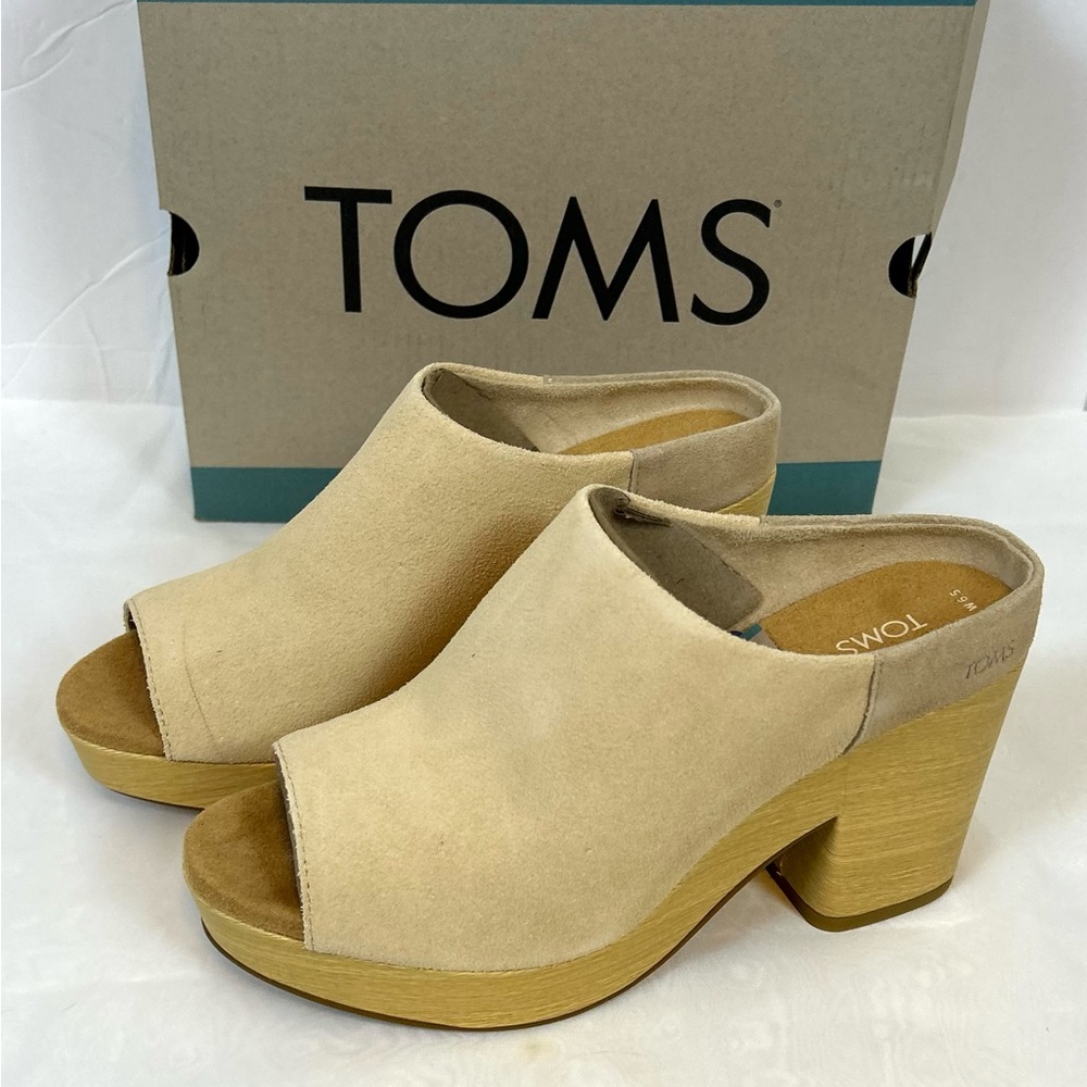 New Tom’s Florence Women’s Honey Beige Suede Peep Toe Clogs Shoes / Size 6.5